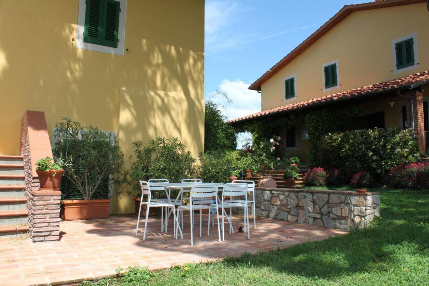 Casa Vacanze Casa Italia Lamporecchio Exterior photo